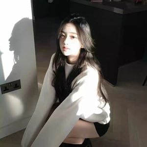 人妖高难度自己口自己
